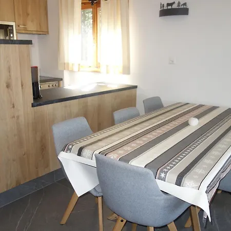 Greppons O 013 - Mountain 6 Pers Appartement